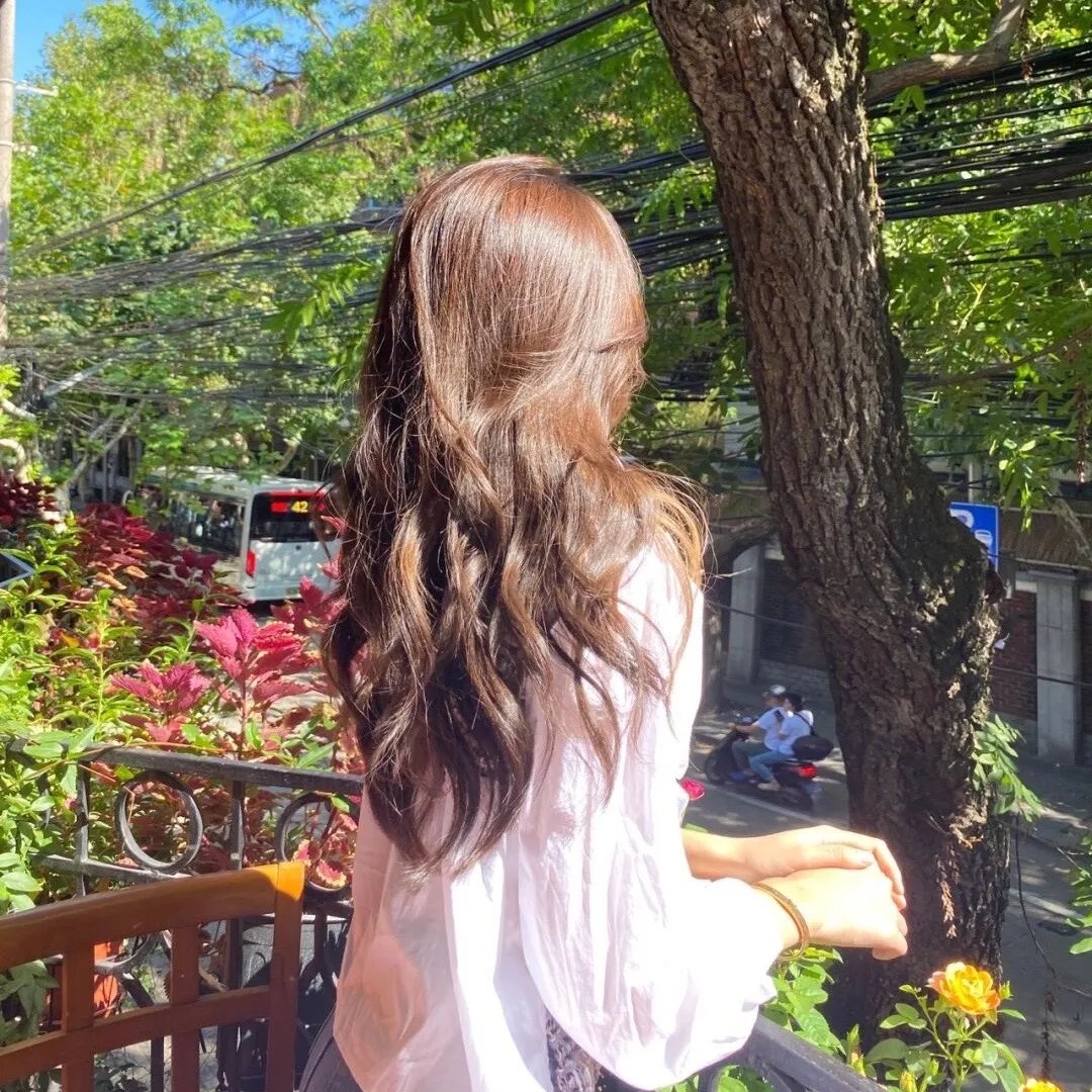 在另一边